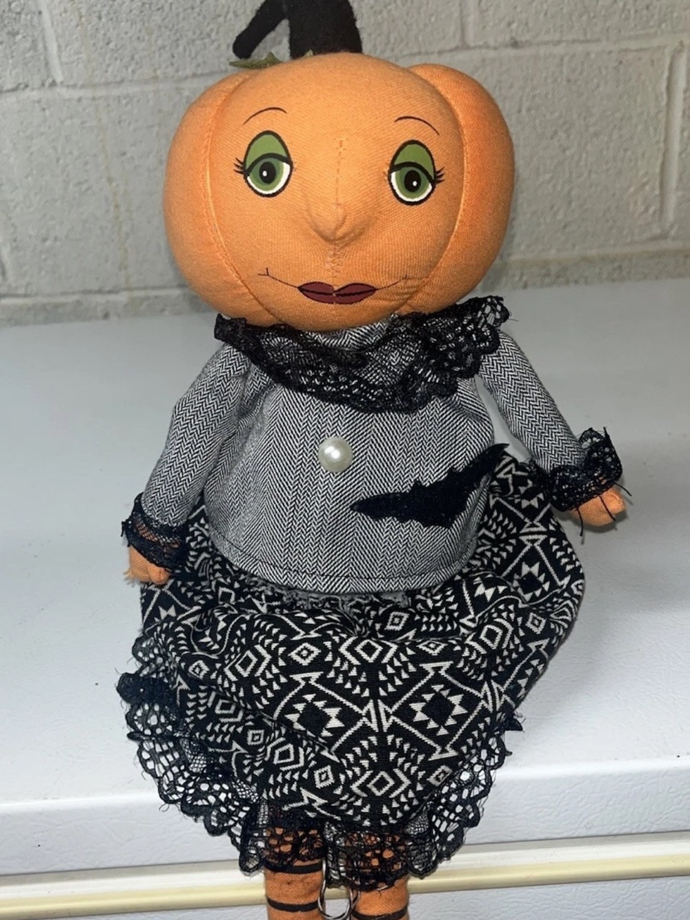 Sweet Street Vintage Style Halloween Pumpkin Lady Shelf Sitter And/Or Hanger